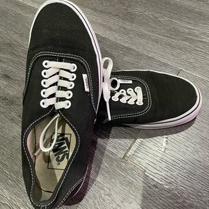 Size 8.5 women’s vans